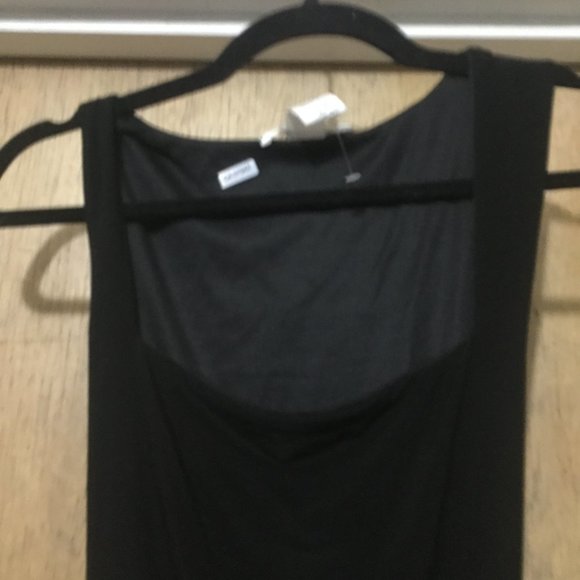 NWOT black Caution To The Wind maxi dress size medium has a waist tie - Picture 2 of 5